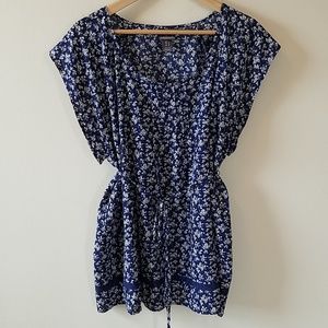 Blue floral maternity tshirt blouse